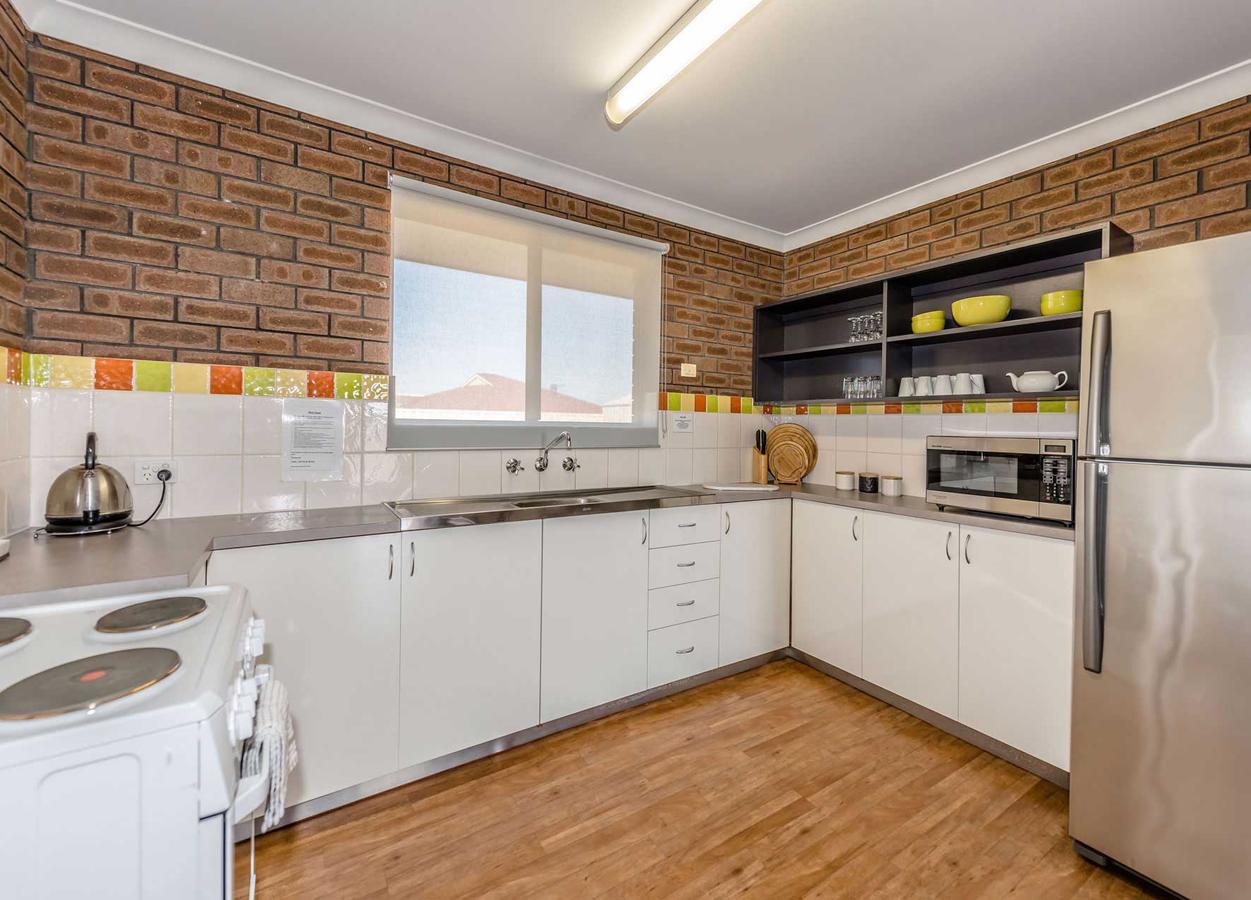 Intown Apartments Geraldton Exterior photo