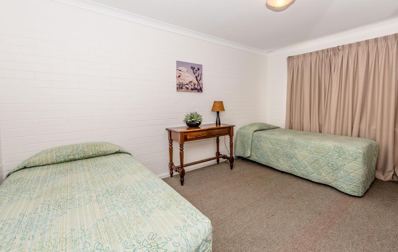 Intown Apartments Geraldton Exterior photo